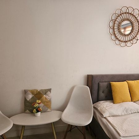 The Residences At Commonwealth By Century Properties Quezon City Kültér fotó